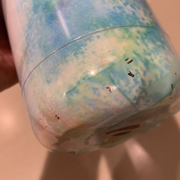 Swell 17 oz water bottle - Picture 3 of 4